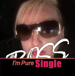 Meet your Posher, Laurie